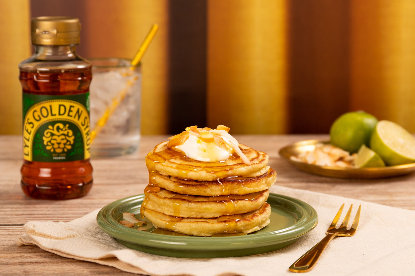 Lyle's Golden Syrup 325g – British Baking Syrup, Buy British PH