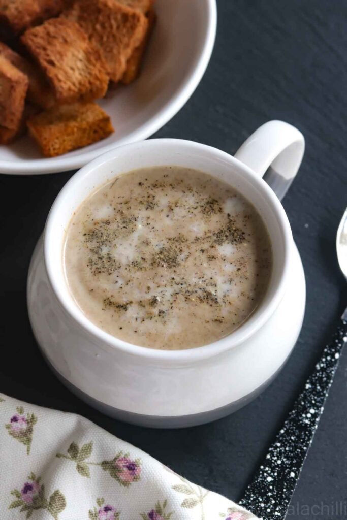 Mushroom & Croutons Soup in a Mug – British Instant Soup Sachets, Buy British PH