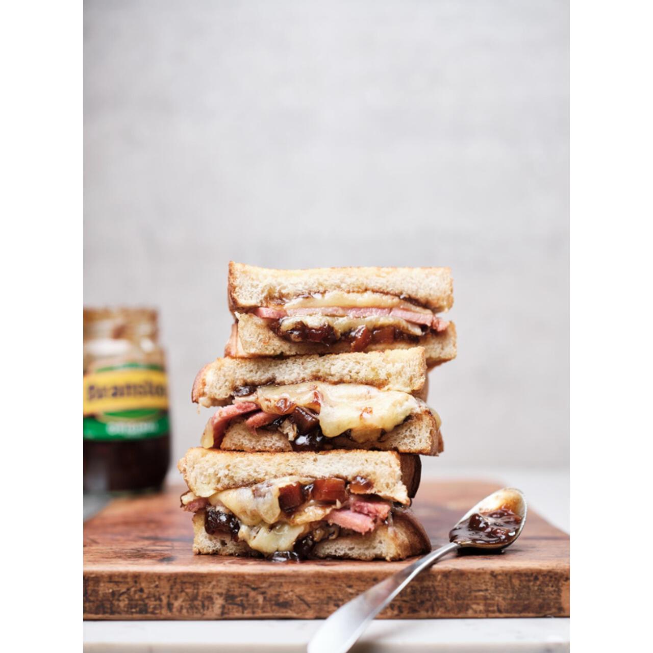 🥒 Branston Original Pickle 520g – Classic British Chutney