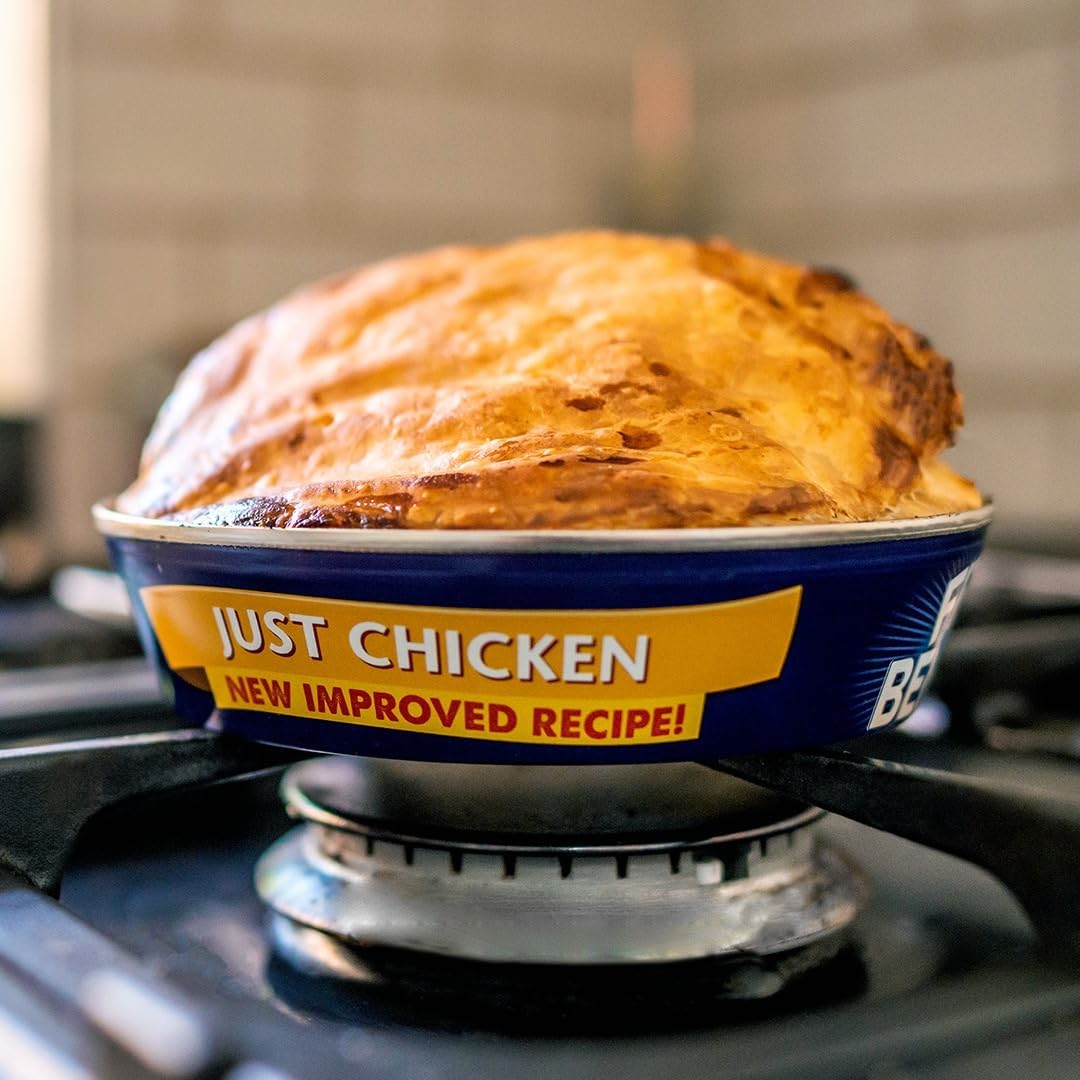 Fray Bentos Just Chicken Pie 425g – British canned puff pastry pie with tender chicken filling, Buy British PH
