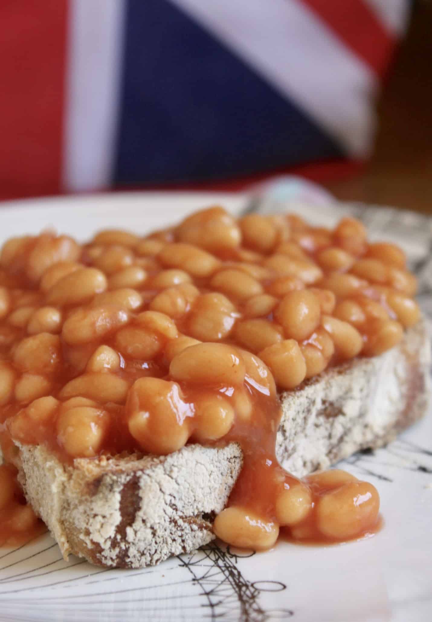 🥫 Heinz No Added Sugar Baked Beans 415g – Classic British Favourite